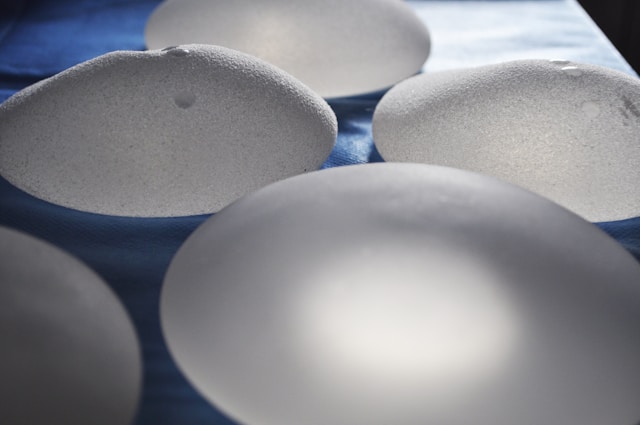 What Happens If Breast Implants Aren’t Replaced?